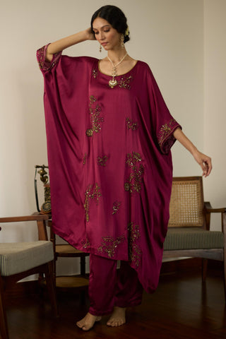 Pink aarohi hand embroidered kaftan set