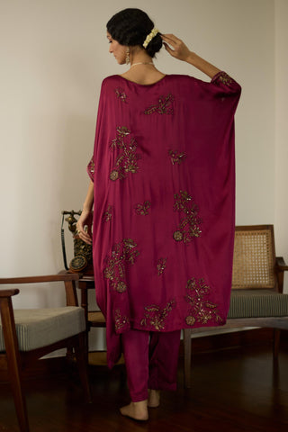 Pink aarohi hand embroidered kaftan set