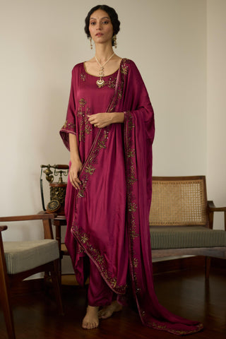 Pink aarohi hand embroidered kaftan set