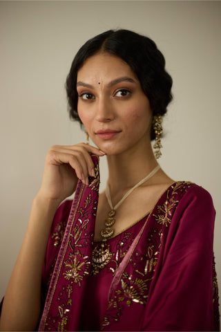 Pink aarohi hand embroidered kaftan set