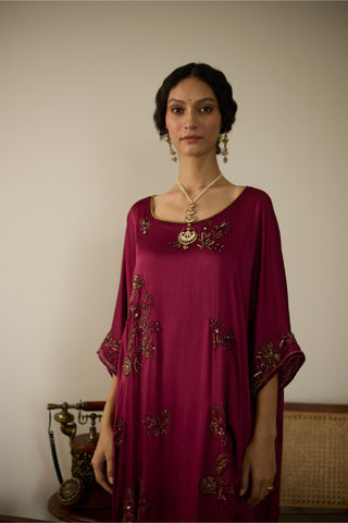 Pink aarohi hand embroidered kaftan set
