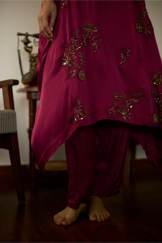 Pink aarohi hand embroidered kaftan set
