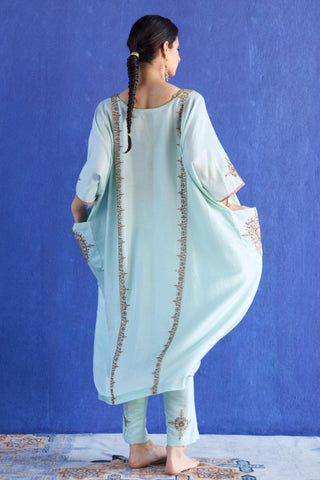 Blue bindi kaftan suit