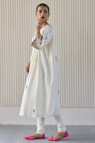 White mani kaftan suit