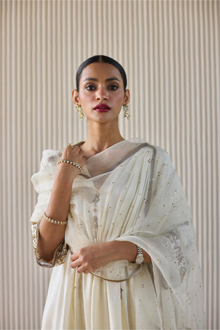 White mani kaftan suit