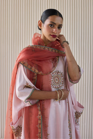 Pink bindi kaftan suit