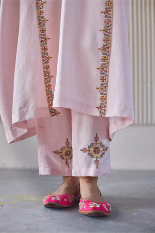 Pink bindi kaftan suit