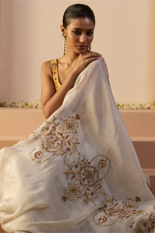 Saree for Indian Weddings – White Rehmat Iqra by Sarang Kaur