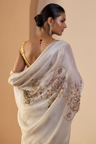 Saree for Indian Weddings – White Rehmat Iqra by Sarang Kaur