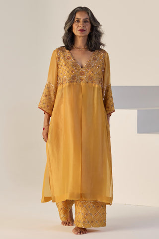 Suit for Indian Weddings – Yellow Rehmat Badla by Sarang Kaur