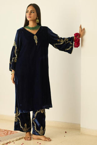 Embroidered Suit for Indian Wedding – Blue Tarunima by Sarang Kaur