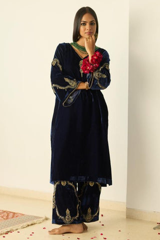 Embroidered Suit for Indian Wedding – Blue Tarunima by Sarang Kaur