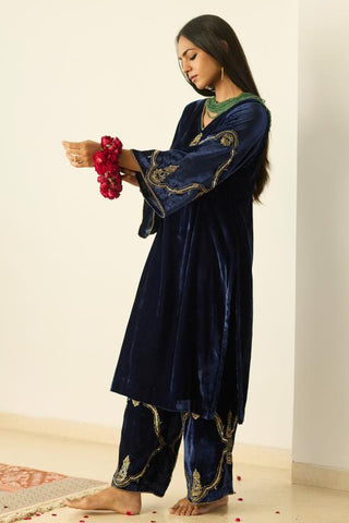 Embroidered Suit for Indian Wedding – Blue Tarunima by Sarang Kaur