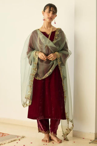 Embroidered Suit for Festive Occasions – Pink Muraad by Sarang Kaur