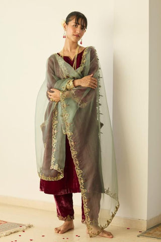 Embroidered Suit for Festive Occasions – Pink Muraad by Sarang Kaur