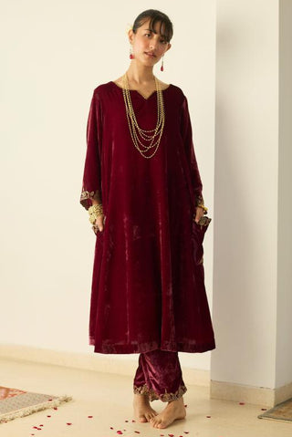 Embroidered Suit for Festive Occasions – Pink Muraad by Sarang Kaur