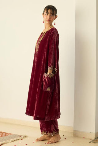 Embroidered Suit for Festive Occasions – Pink Muraad by Sarang Kaur