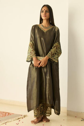 Kaftan Set for Indian Wear – Gray Rubaab by Sarang Kaur