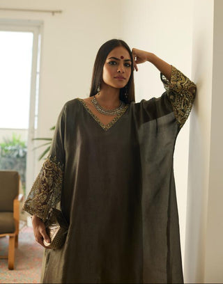 Kaftan Set for Indian Wear – Gray Rubaab by Sarang Kaur