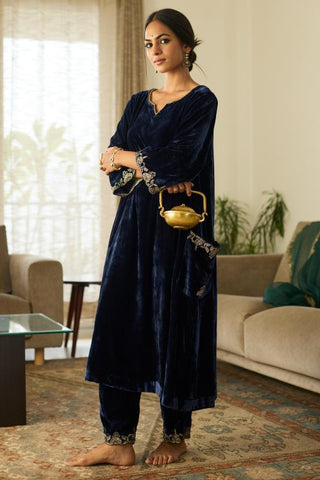 Embroidered Suit for Traditional Festivities – Blue Muraad by Sarang Kaur