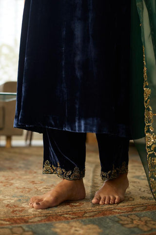 Embroidered Suit for Traditional Festivities – Blue Muraad by Sarang Kaur