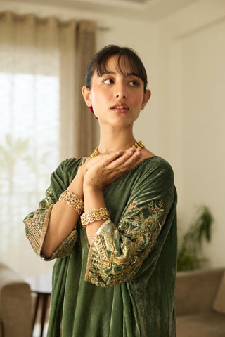 Velvet Kaftan Set for Festive Wear – Green Makhmal by Sarang Kaur