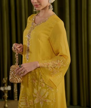 Mini cylinder bag for women for Contemporary Wear – Mia gold mini cylinder bag by House of Kosha