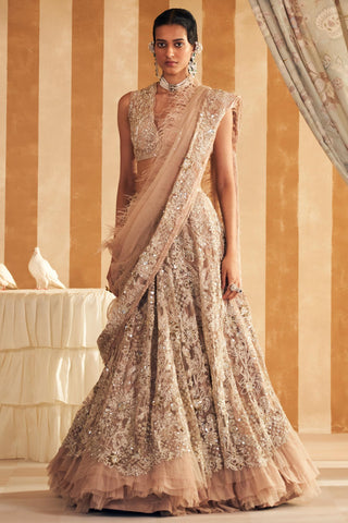 Beige inaara hunar lehenga set