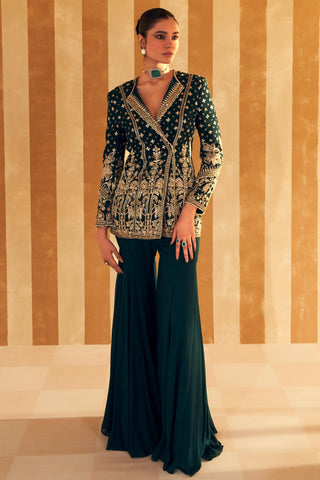 Green zeeb hunar pant suit set