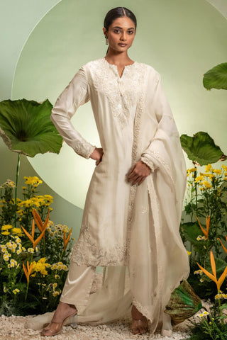 Long Kurta Set for Indian Wedding – Ivory Eden by Pallavi Poddar