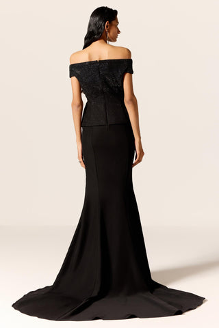 Black nova eminence gown