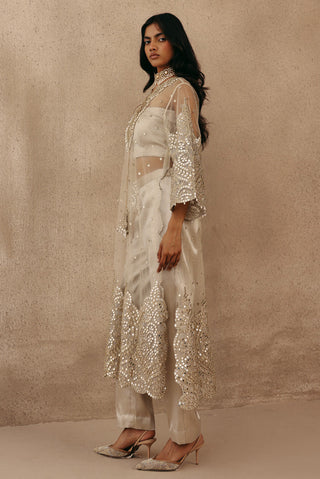 Silver Kurta Set for Indian Wedding – Zari Mirrorwork Elegance by Twenty Nine