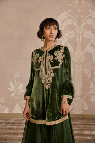 Green placement nooreh ever after sharara set