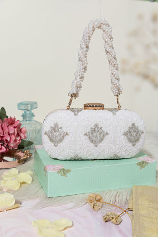 White nura capsule clutch