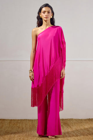 Cape Set – Pink Resort-Day One-Shoulder – Lavanya Ahuja