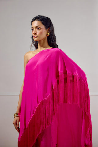Cape Set – Pink Resort-Day One-Shoulder – Lavanya Ahuja