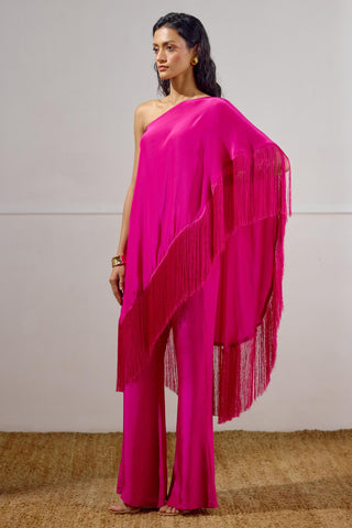 Cape Set – Pink Resort-Day One-Shoulder – Lavanya Ahuja