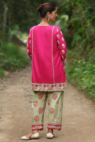 Pink alagi malgudi days kurta set