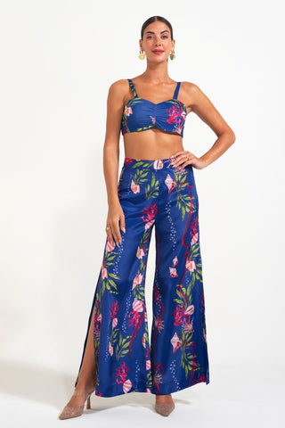 Bustier with Slitted Pants for Contemporary Wear – Blue Kiss My Clams by Nautanky