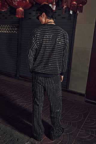 Sweatshirt Set for Contemporary Wear – Black Striped Mono by Itrh