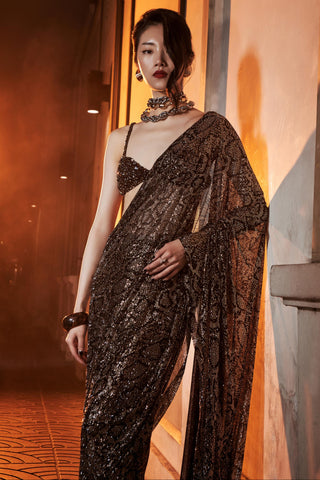 Embellished saree for Indian Wedding – Suki Saree Set by ITRH