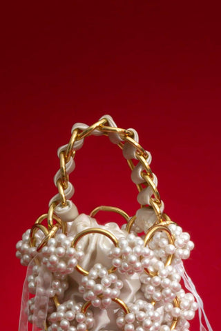 White pearl ring bucket bag