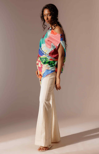 White elio flared trouser