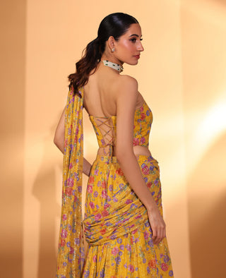 Saree-lehenga Indian Wedding â€“ Yellow Gardenia Print Set by Kiyohrai
