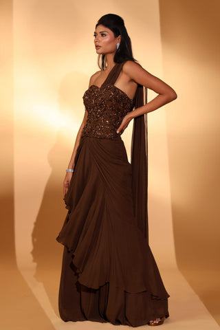 Pre-draped saree Indian Wedding – Brown Saree Set by Kiyohra
