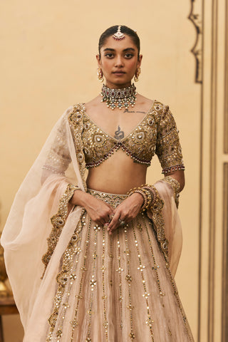 Lehenga Set for Indian Wedding - Gold Polki Maang Tika Tissue Lehenga Set by Itrh at Mrs. G