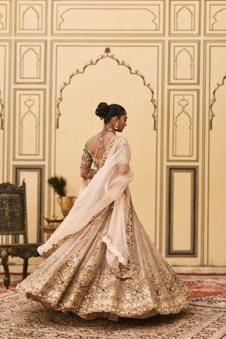 Lehenga Set for Indian Wedding - Gold Polki Maang Tika Tissue Lehenga Set by Itrh at Mrs. G
