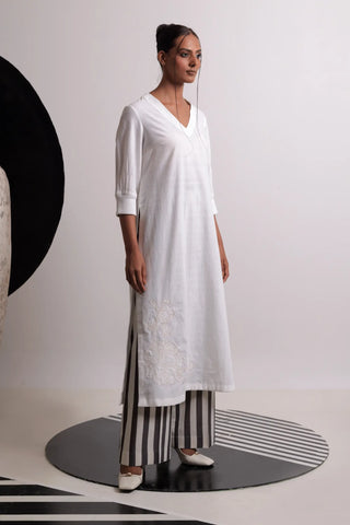 Ivory V neck long tunic with pants