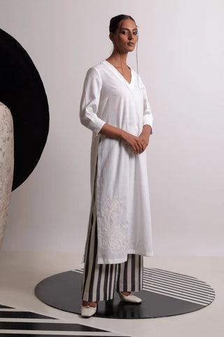 Ivory V neck long tunic with pants