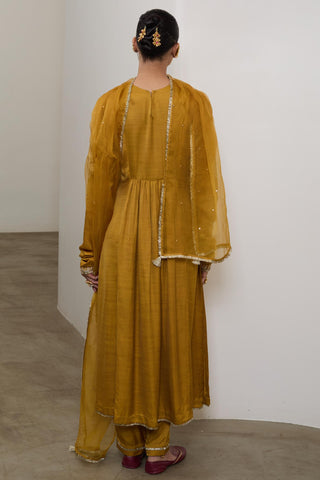 Kurta Set for Indian Wedding – Mustard Pashmina by Sheela Suthar